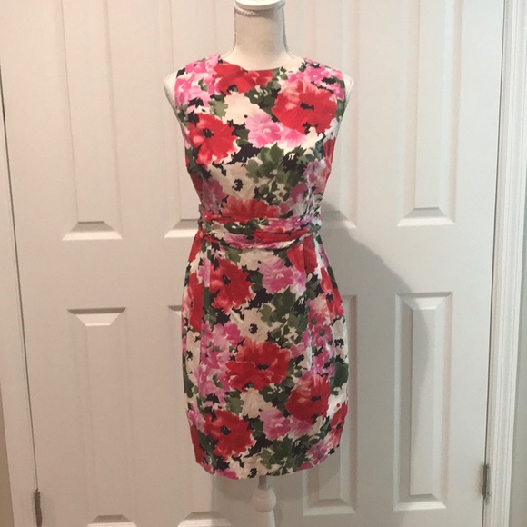 Topshop Dresses & Skirts - Floral dress by the TOPSHOP! 👗 ❤️💕